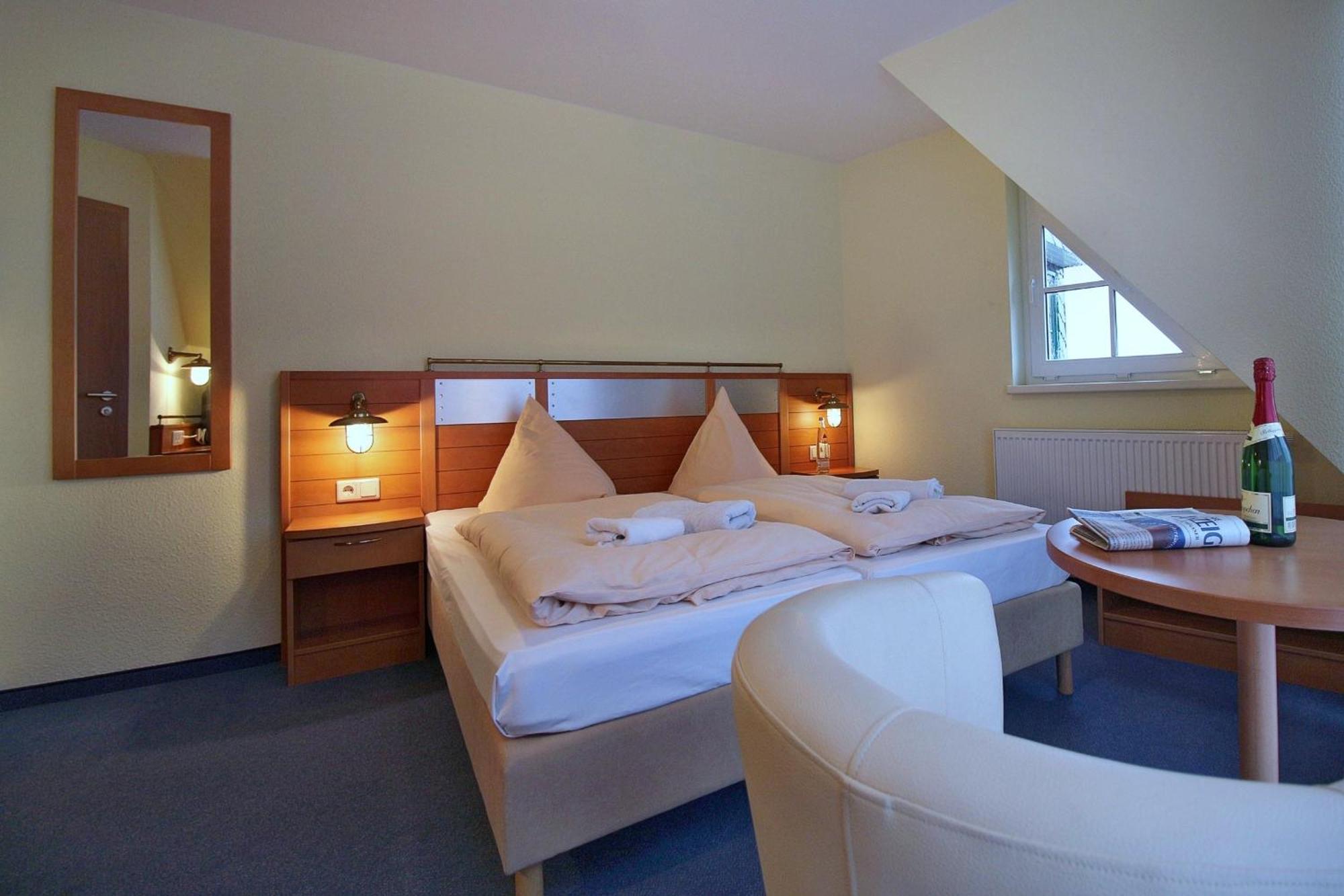 Haus Weida Hotell Breege Exteriör bild
