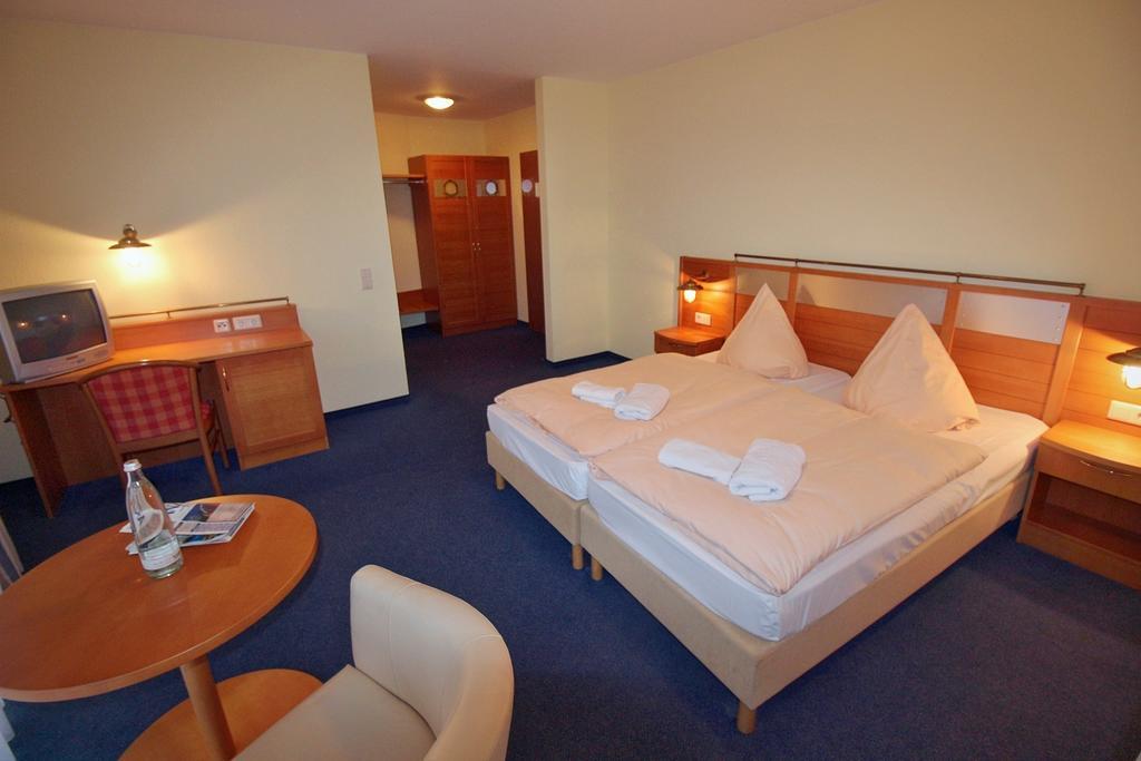 Haus Weida Hotell Breege Rum bild