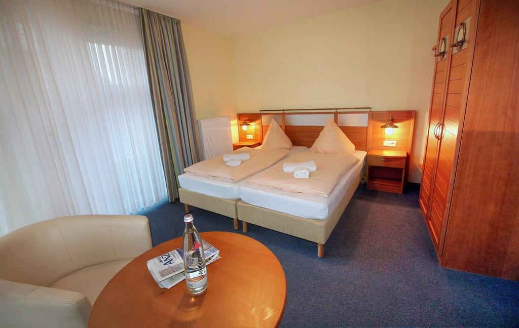 Haus Weida Hotell Breege Rum bild