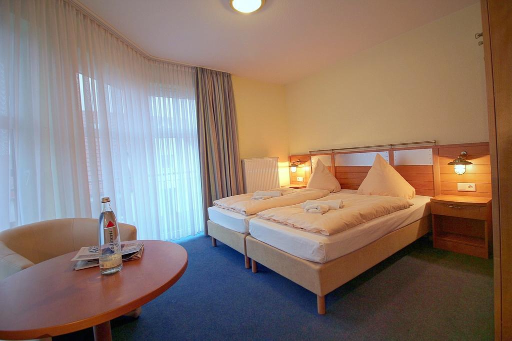 Haus Weida Hotell Breege Rum bild